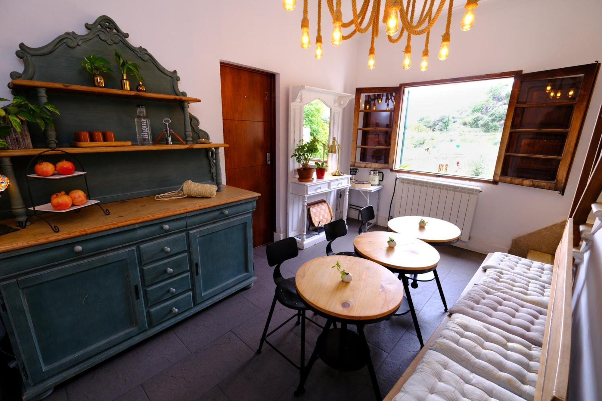 Casa Caimari Guest House, For Mountain Lovers! エクステリア 写真